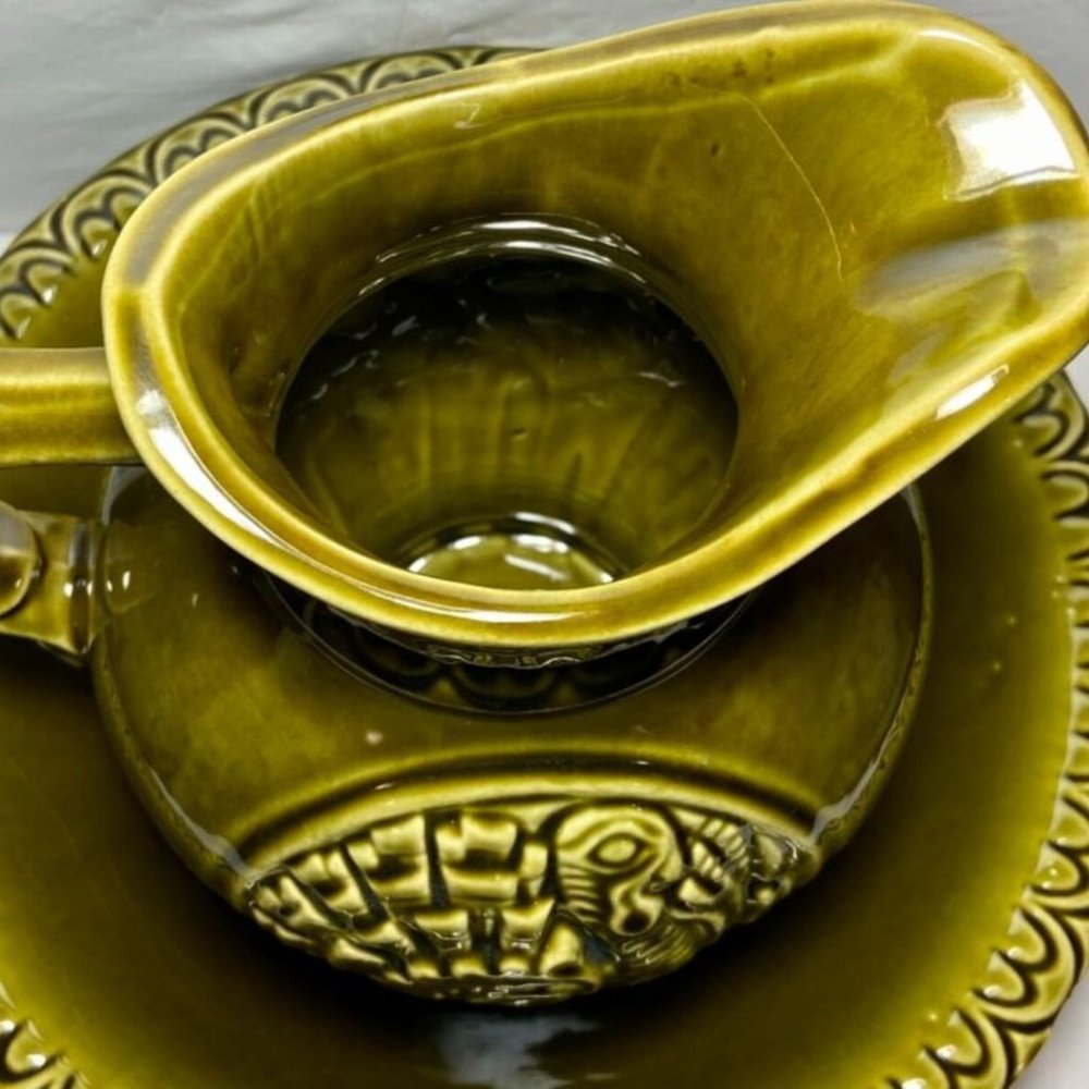 MCM McCoy Pottery #7516 Green Turkey Pitcher w/Bowl Set Embossed 1968 Vintage - Picture 4 of 12